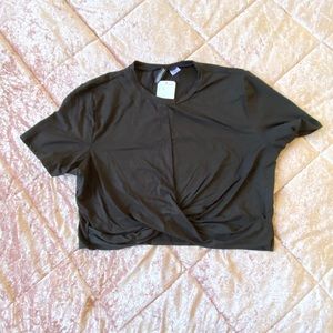H&M black crop top